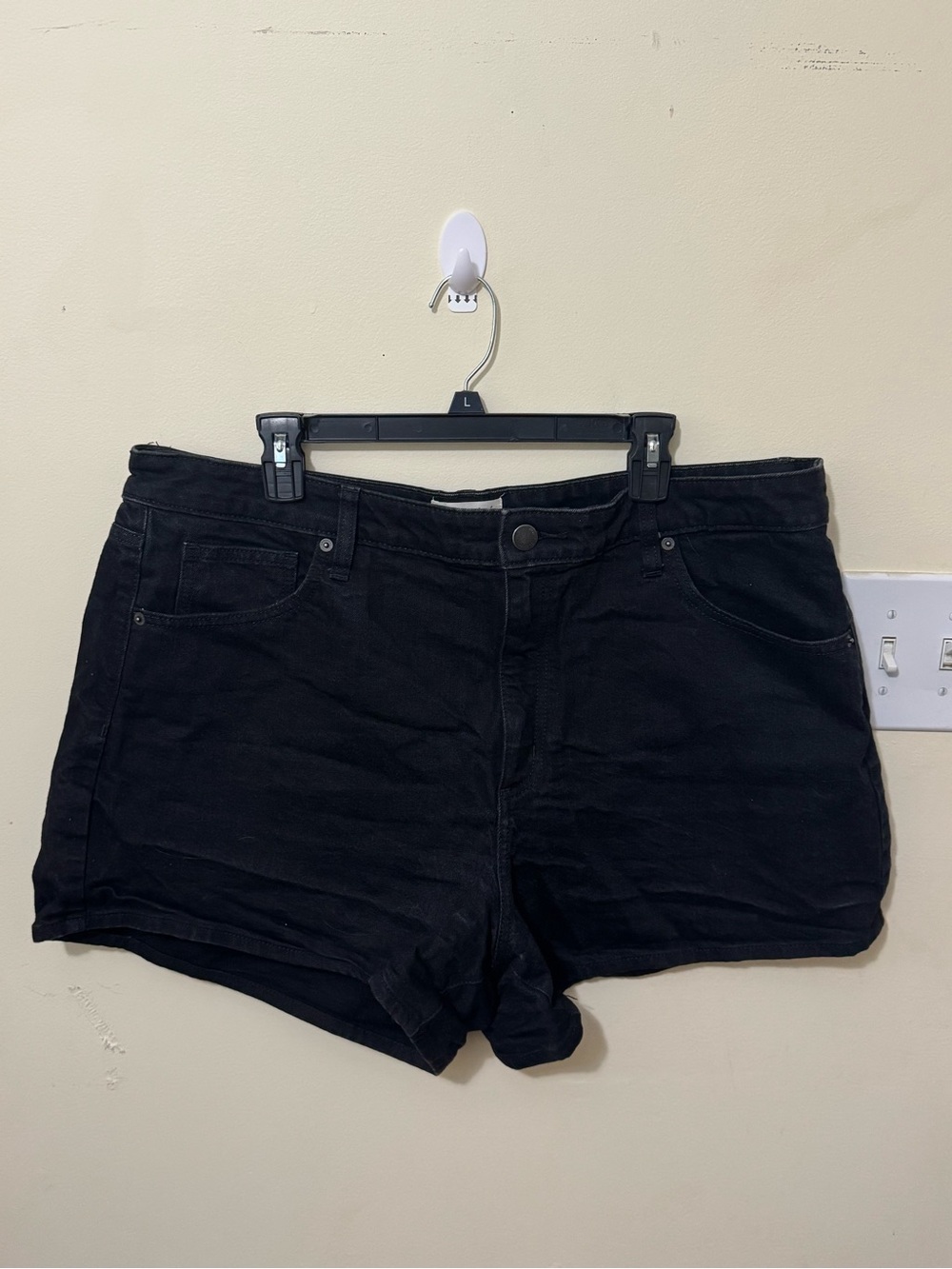 Universal Thread Black Denim Women's Shorts